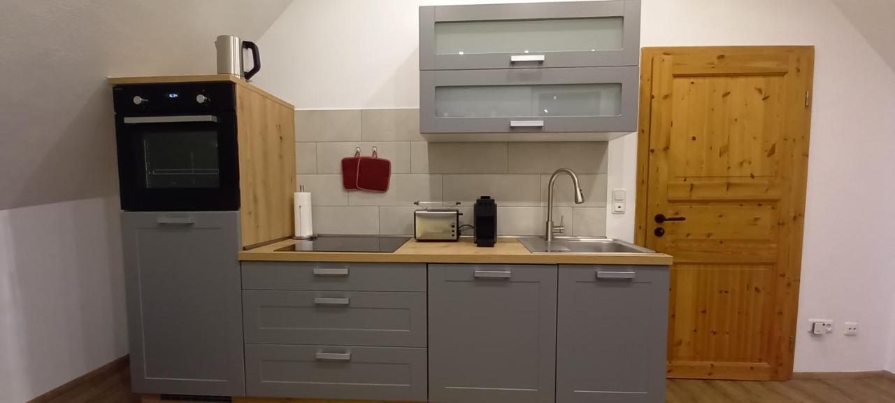 Kleine, Gemuetliche Dachgeschosswohnung Laudenbach  외부 사진